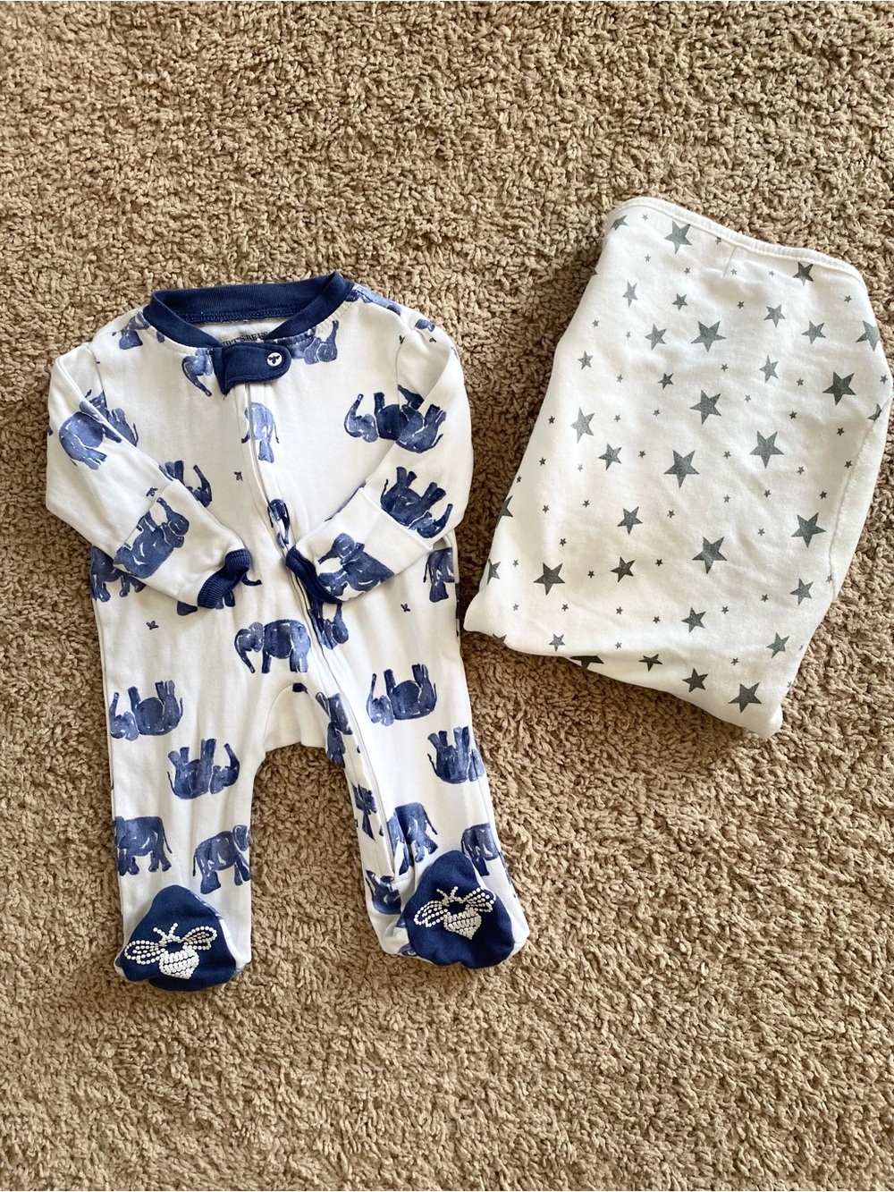 Burt’s Bees Baby blue and white elephant sleeper Newborn